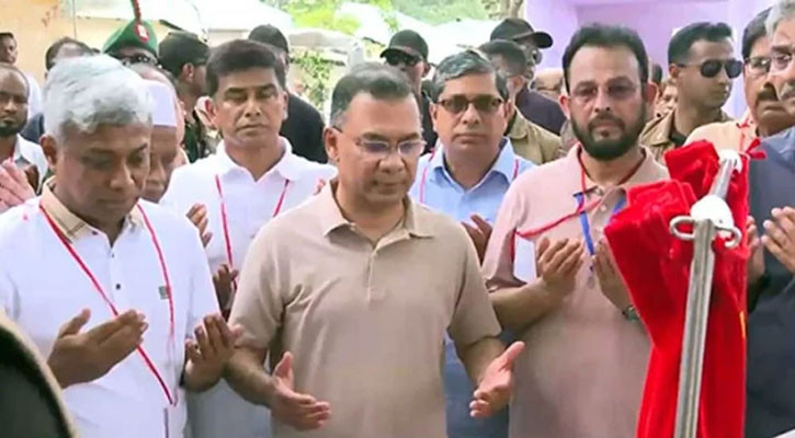 বাবার স্মৃতি বিজড়িত শার্শার উলসী খাল পুনঃখনন করলেন প্রধানমন্ত্রী
