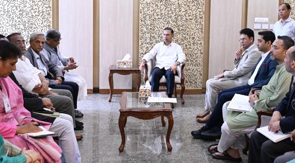 শিক্ষার্থীদের মধ্যে বই পড়ার অভ্যাস গড়ে তুলতে সংশ্লিষ্টদের প্রতি প্রধানমন্ত্রীর নির্দেশ