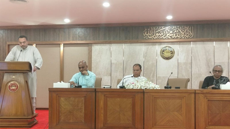 সরকারের ১০০ দিনে মন্ত্রিসভার ৬২ শতাংশ সিদ্ধান্ত বাস্তবায়িত হয়েছে : মাহদী আমিন