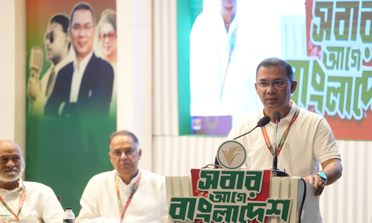 নির্বাচনী ইশতেহার বাস্তবায়নে দলীয় নেতাকর্মীদের প্রতি সহযোগিতার আহ্বান প্রধানমন্ত্রীর