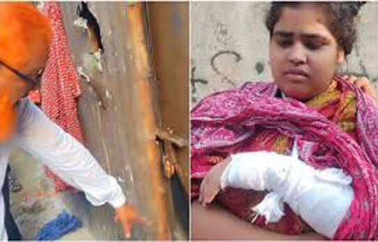 ‘ভাত চেয়ে না পেয়ে’ ৫ জনকে কুপিয়ে জখম, ৭ ঘর ভাঙচুর