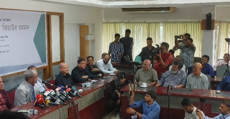 গণমাধ্যমের বড় অংশ ব্যবসায়িক গোষ্ঠীর প্রতিনিধিতে পরিণত হয়েছে : মির্জা ফখরুল