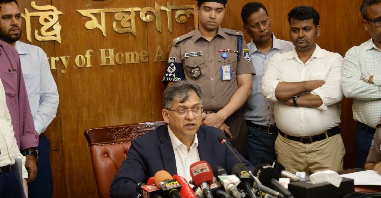 পুলিশকে জনবান্ধব বাহিনীতে রূপান্তর ঘটাতে পেরেছি: স্বরাষ্ট্রমন্ত্রী