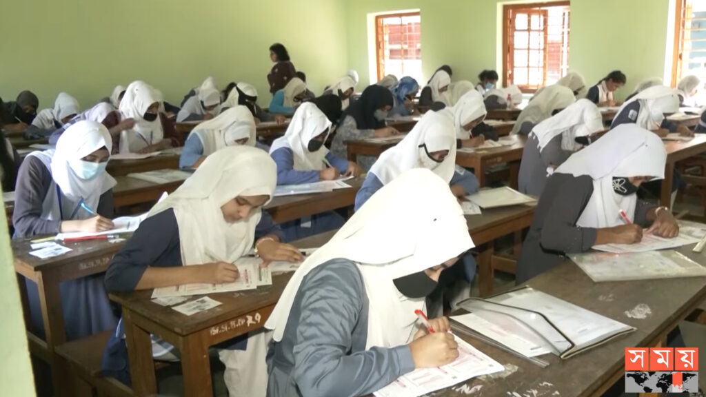 এইচএসসির প্রবেশপত্র বিতরণ শুরু ১৫ জুন