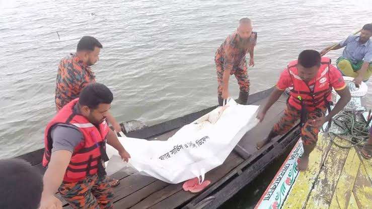 হাওরে গোসলে নেমে নিখোঁজ পর্যটকের মরদেহ উদ্ধার