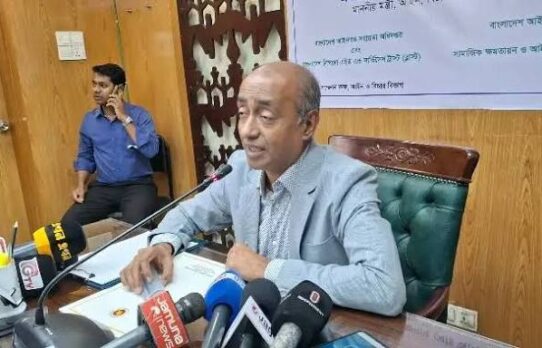 শেখ হাসিনা দেশে ফিরলে আইন অনুযায়ী ব্যবস্থা: আইনমন্ত্রী