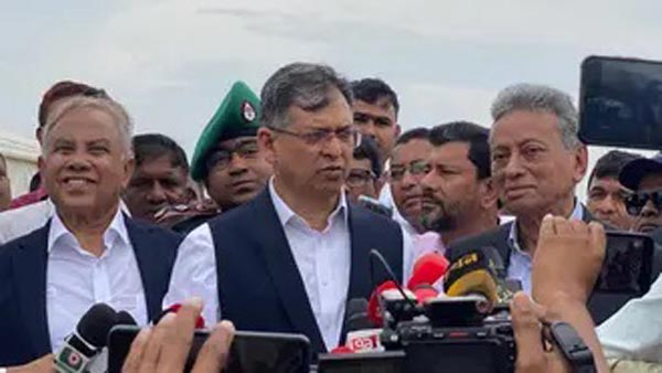 আইনশৃঙ্খলা পরিস্থিতির উন্নতি না হলে দেশে বিনিয়োগ সম্ভব নয় : স্বরাষ্ট্রমন্ত্রী