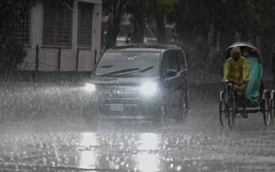 ২৪ ঘণ্টায় ঢাকাসহ ৬ বিভাগে অতি ভারী বর্ষণের আশঙ্কা, ১৭ জেলায় ঝড়ের সতর্কতা