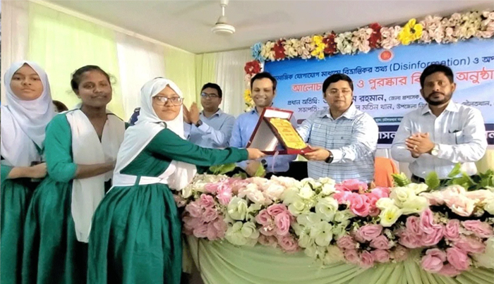 গুজব-অপপ্রচার রোধে দৌলতখানে বিতর্ক প্রতিযোগিতা