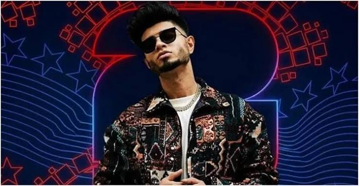 যুক্তরাষ্ট্রে বাসা ভাড়া দিতে না পারা ছেলেটি এখন বিশ্ব তারকাদের সঙ্গী