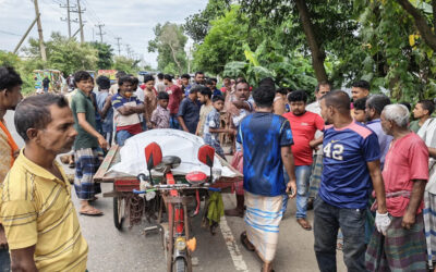 নরসিংদীতে সিএনজি-কাভার্ডভ্যান সংঘর্ষে ২ যাত্রী নিহত