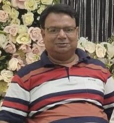 ঢাকা জেলা প্রশাসকের কার্যালয় একই চেয়ারে বছর পর বছর বদলির ৬ মাসেই পুনর্বাসন’