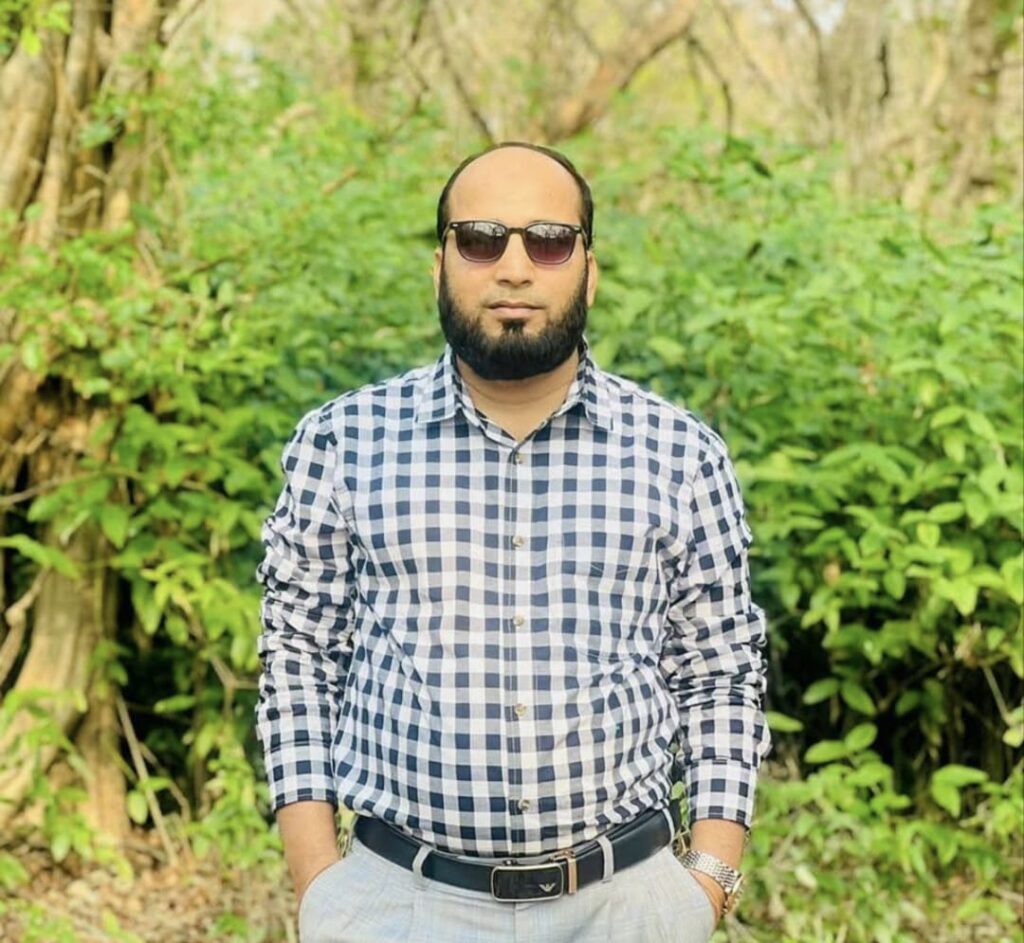 ঘুষ কেলেঙ্কারি গণপিটুনির শিকার সেই সার্ভেয়ার রফিকুল ইসলাম বিপুল অর্থ খরচ করে   কানুনগো হয়ে  ঢাকায় এসেই ঘুষ কেলেঙ্কারিতে বাজিমাত