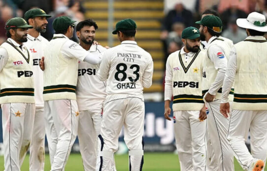 টেস্ট ইতিহাসে সর্বনিম্ন র‌্যাঙ্কিংয়ে পাকিস্তান