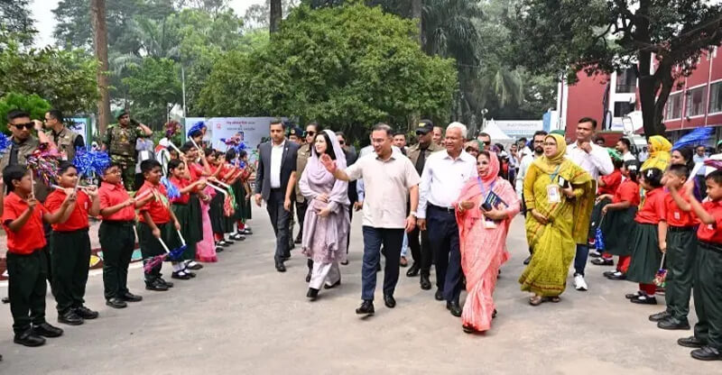 শিশু একাডেমির ৫০ বছর পূর্তিতে প্রধানমন্ত্রীর সঙ্গে ১৫০ শিশুর বরণ