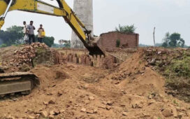 মেহেরপুরে অবৈধ ইটভাটায় অভিযান, ভেঙে দেওয়া হলো দুটি ভাটা